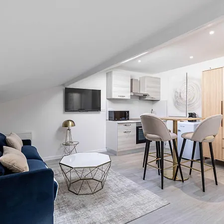 Renovated Cozy - Center - 2 Persons