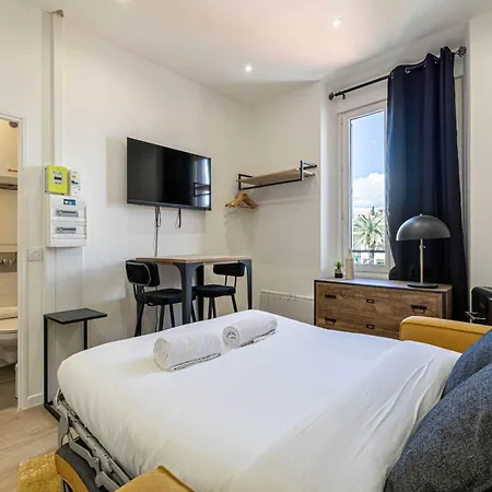 Apartmán Renovated Cozy - Center - 2 Persons *