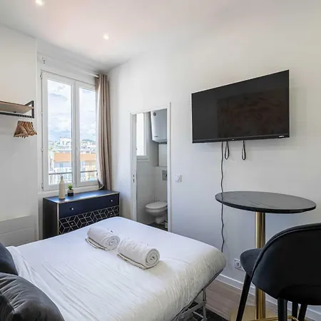 Apartmán Renovated Cozy - Center - 2 Persons