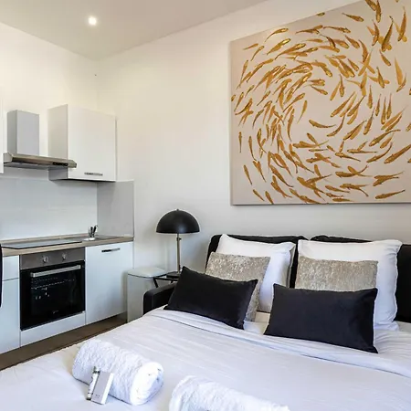 Renovated Cozy - Center - 2 Persons Apartament